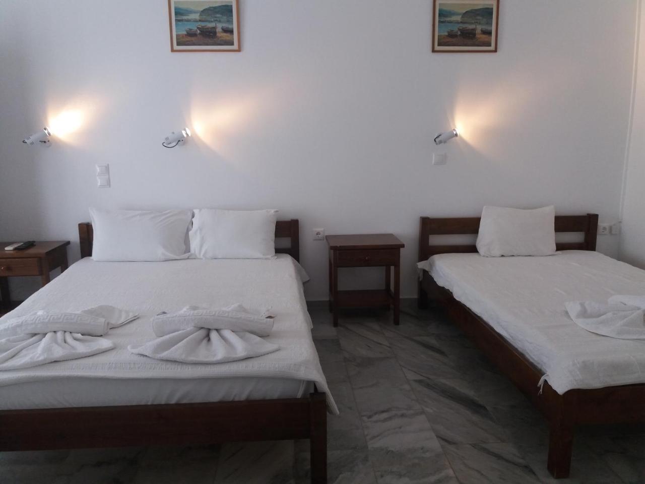 Bizas Rooms & Studios Parikia  Exterior photo